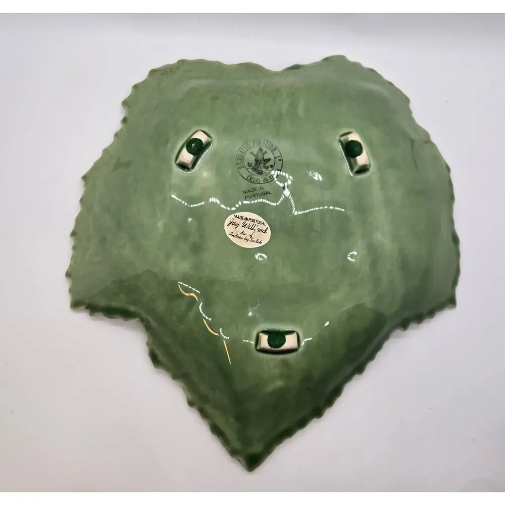 Bordallo Pinheiro Majolica Grape Leaf Plate Portugal Green 10